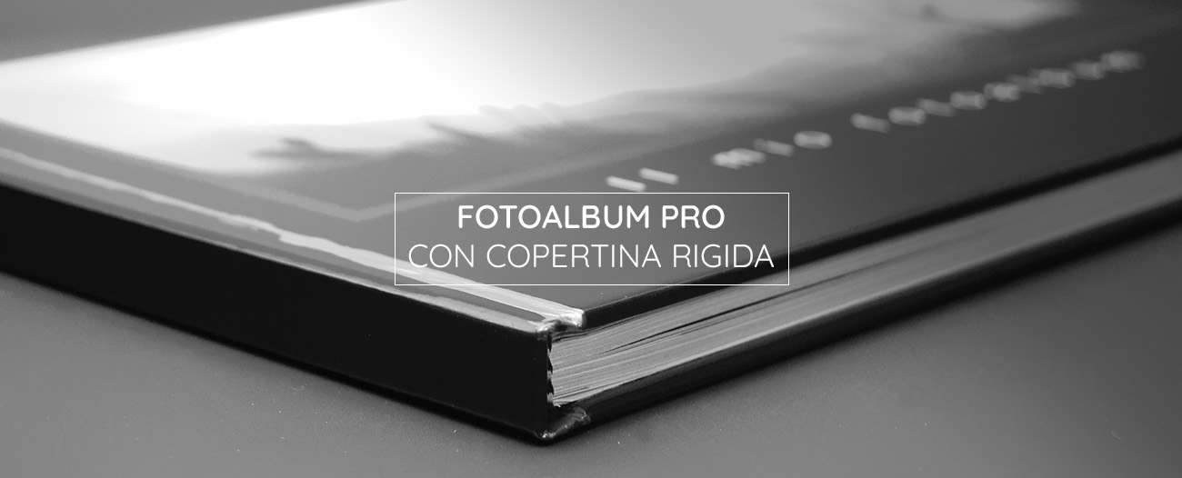 Stampa online le tue foto, raccolte in un elegante fotoalbum con stampa di alta qualità, rilegato in brossura con copertina rigida